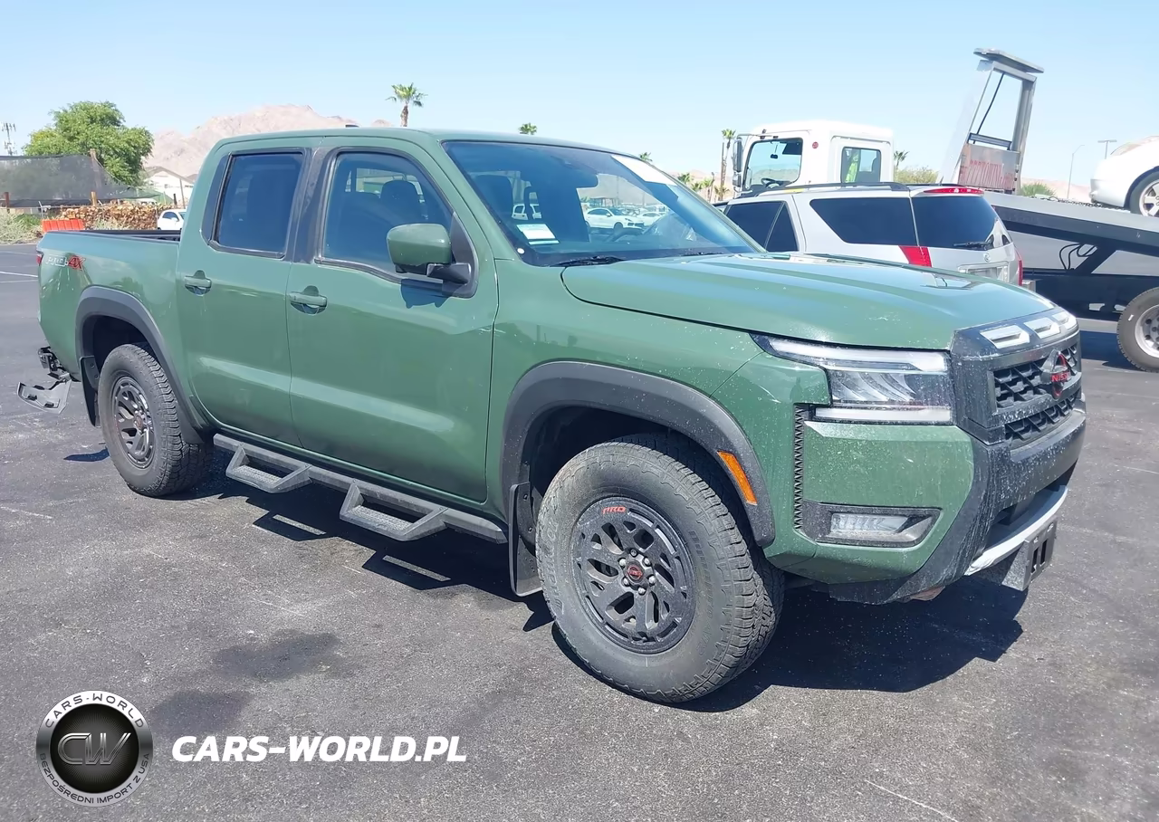 2025 Nissan Frontier Pro-4X 4X4
