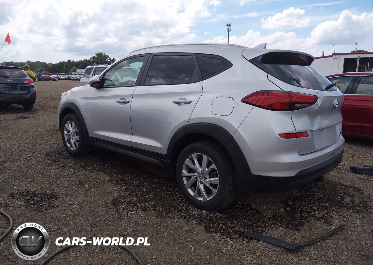 2019 Hyundai Tucson Value VIN:KM8J33A49KU944238 - 3
