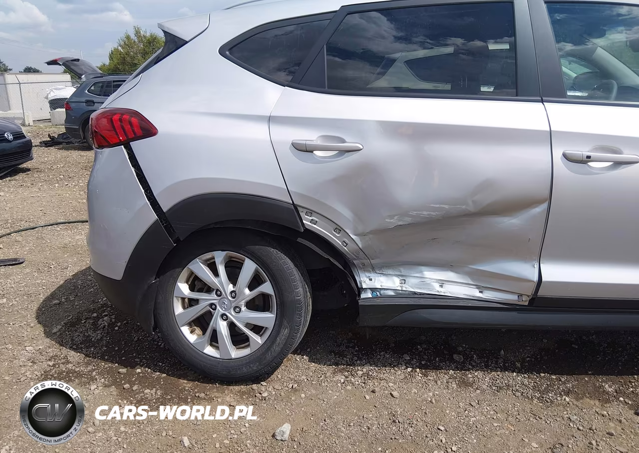2019 Hyundai Tucson Value VIN:KM8J33A49KU944238 - 6