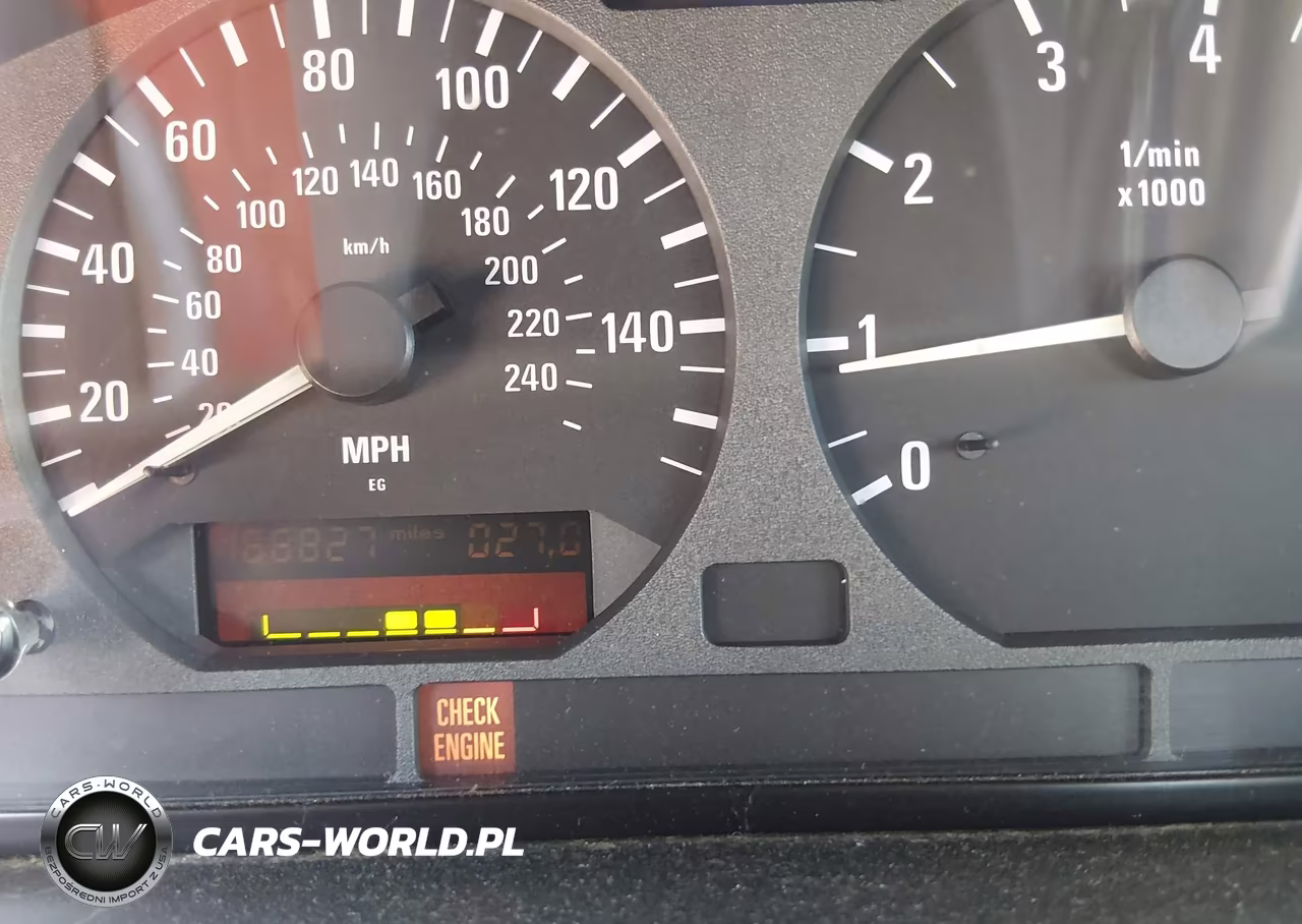 1998 BMW Z3 1.9 VIN:4USCH7337WLD16908 - 7