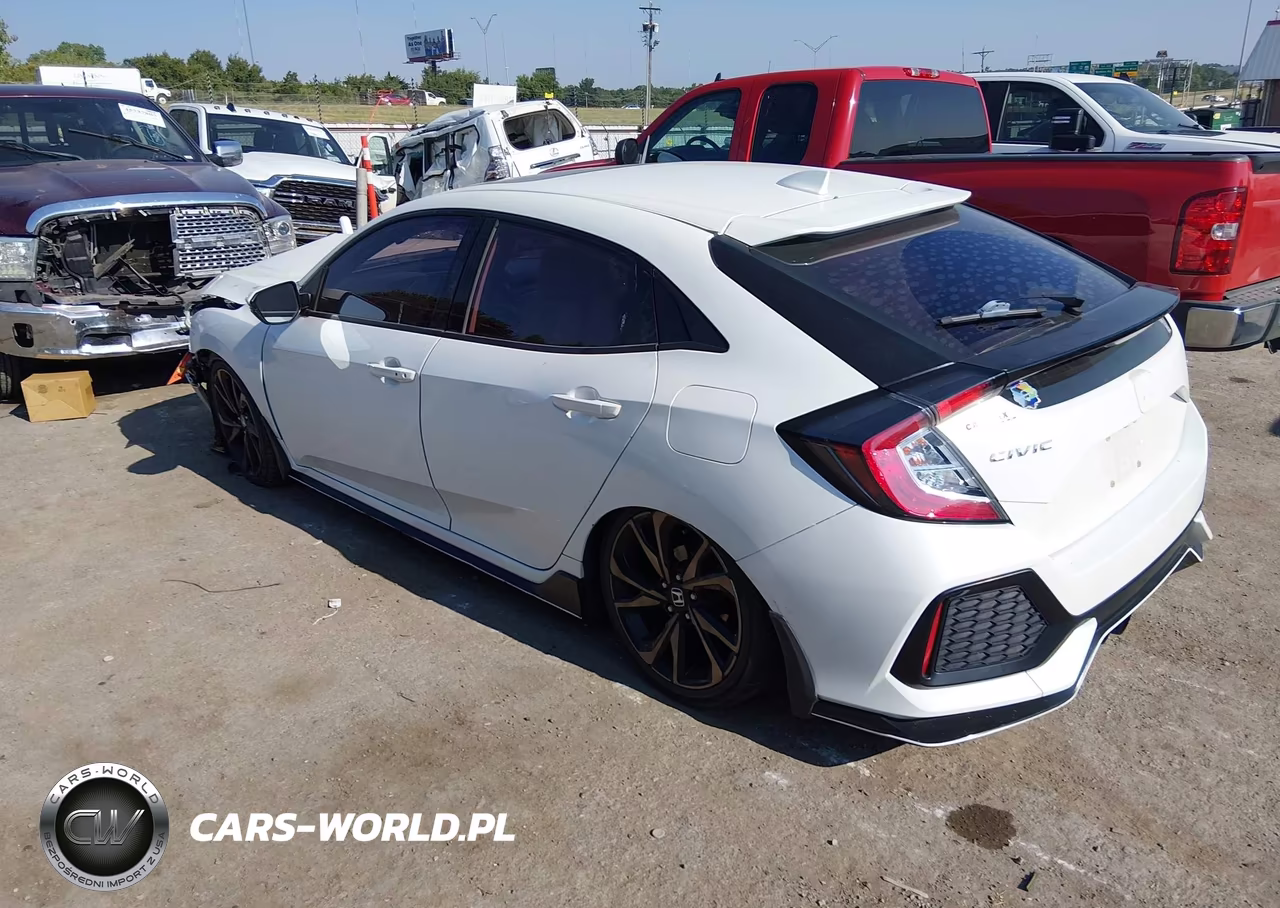 2019 Honda Civic Sport Touring VIN:SHHFK7H92KU213387 - 3