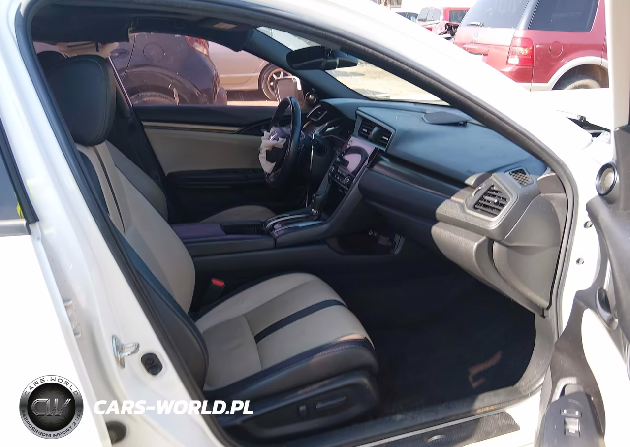 2019 Honda Civic Sport Touring VIN:SHHFK7H92KU213387 - 5