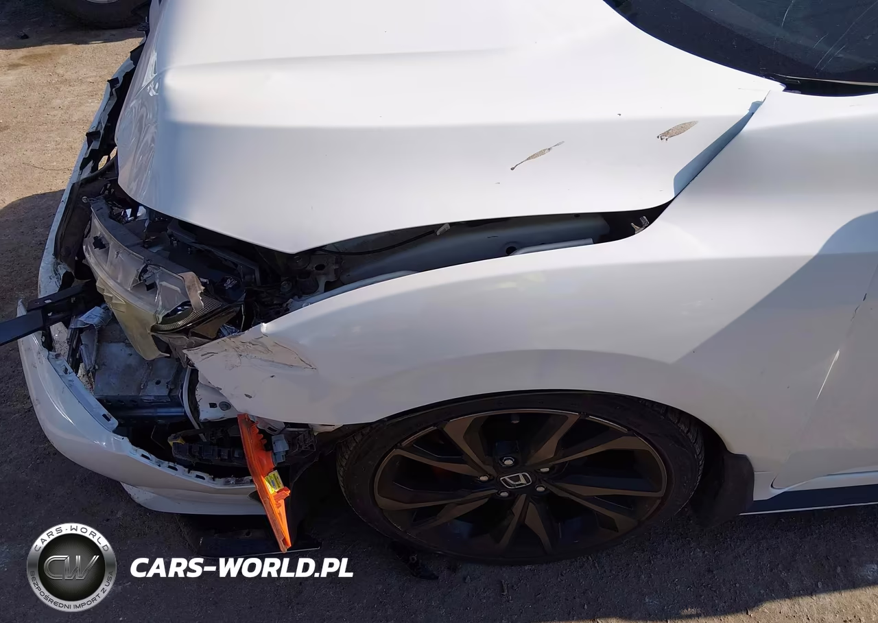 2019 Honda Civic Sport Touring VIN:SHHFK7H92KU213387 - 6