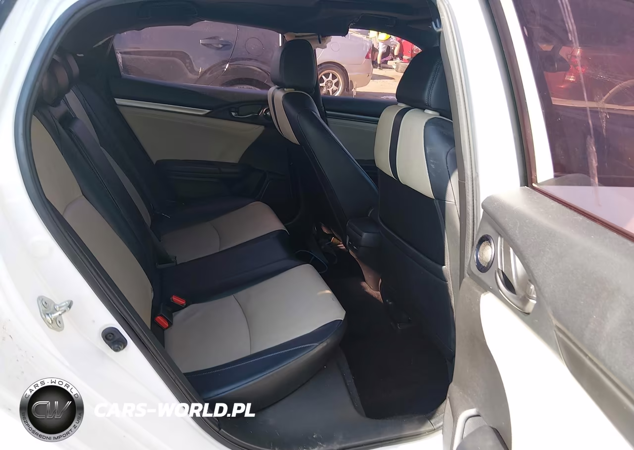 2019 Honda Civic Sport Touring VIN:SHHFK7H92KU213387 - 8
