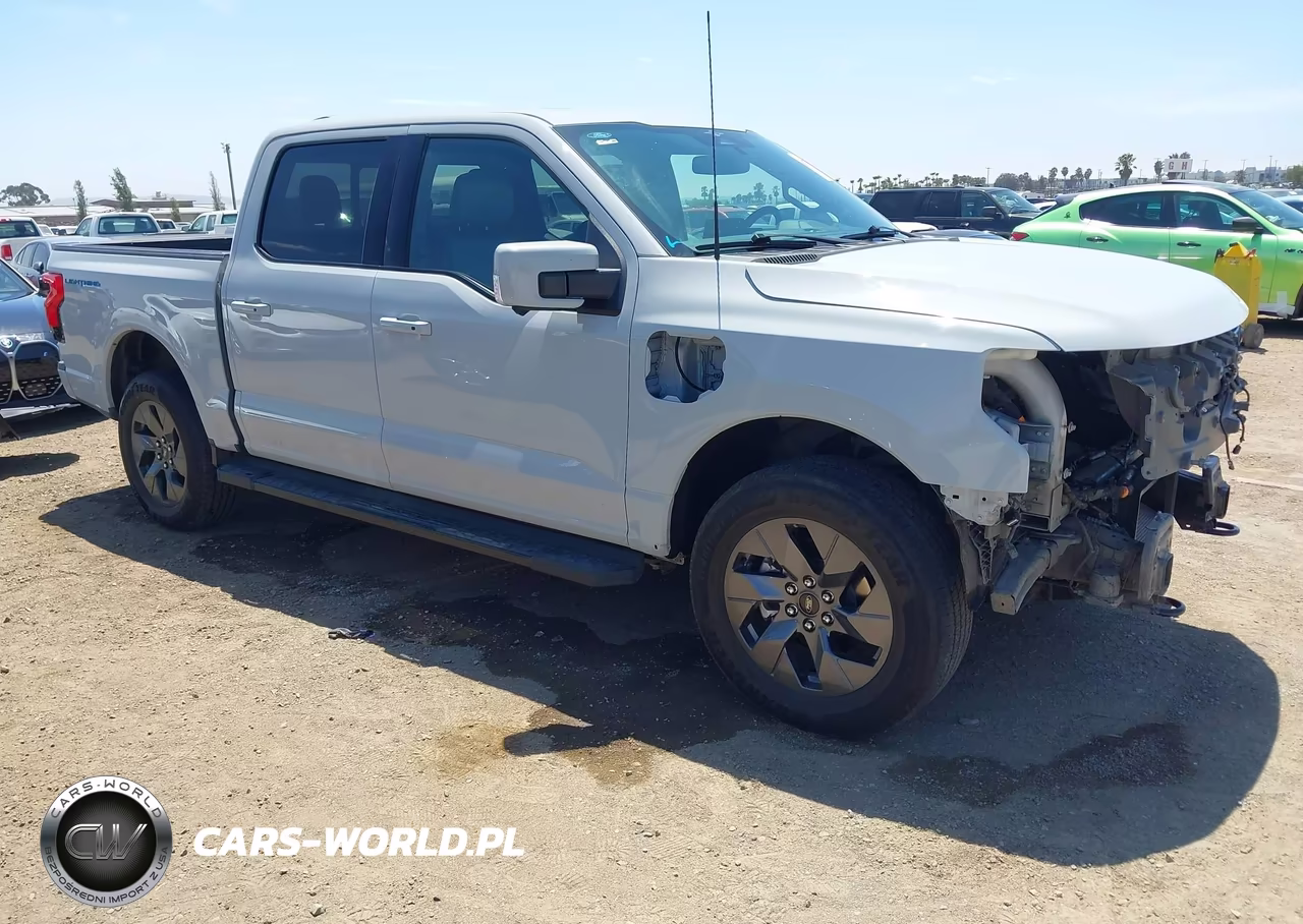 2023 Ford F-150 Lightning Lariat – zdjęcie 1 z 21