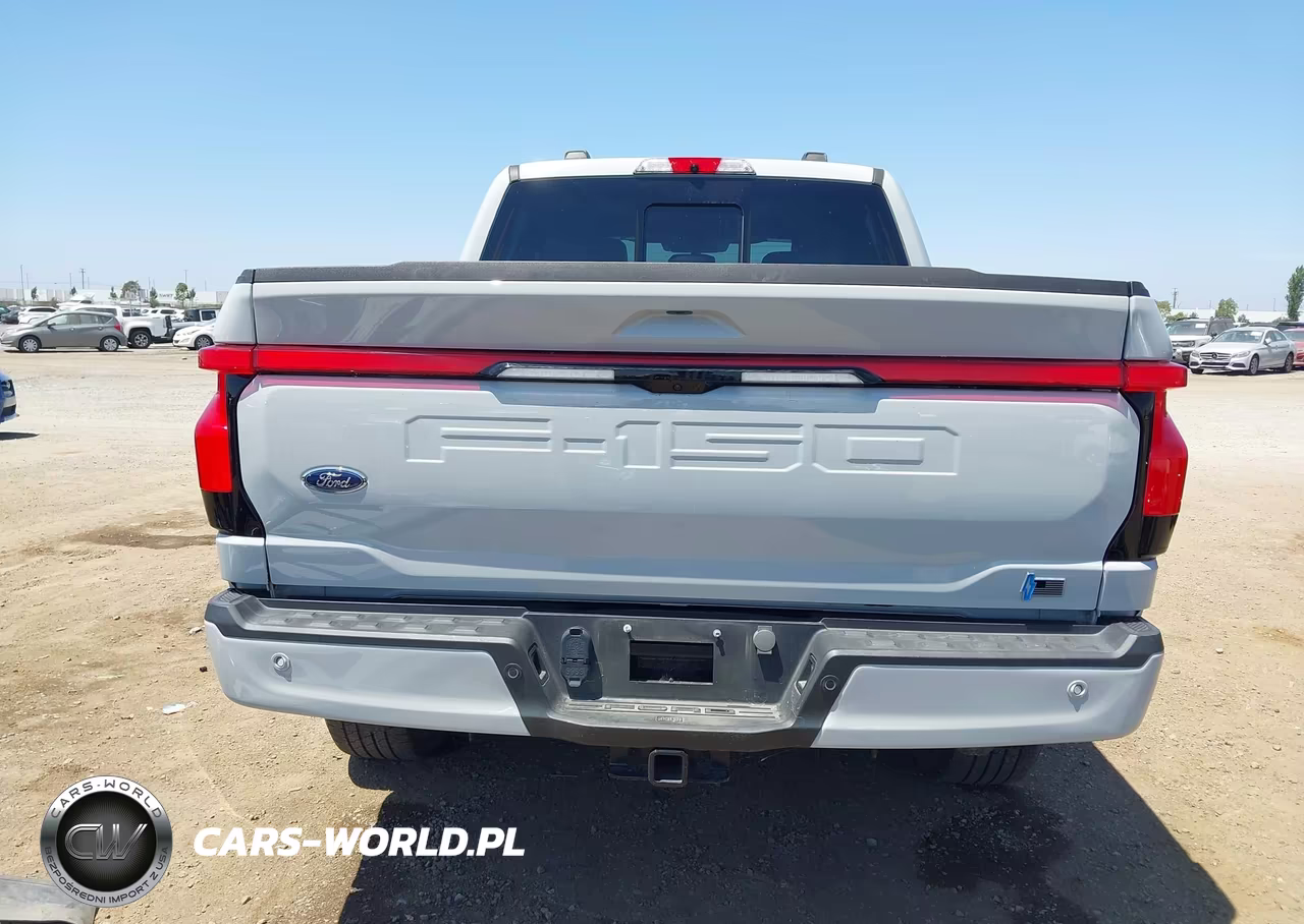 2023 Ford F-150 Lightning Lariat VIN:1FT6W1EV7PWG52737 - 17