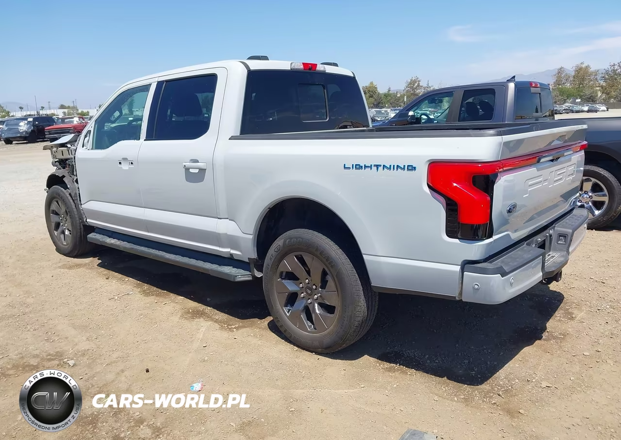 2023 Ford F-150 Lightning Lariat VIN:1FT6W1EV7PWG52737 - 3