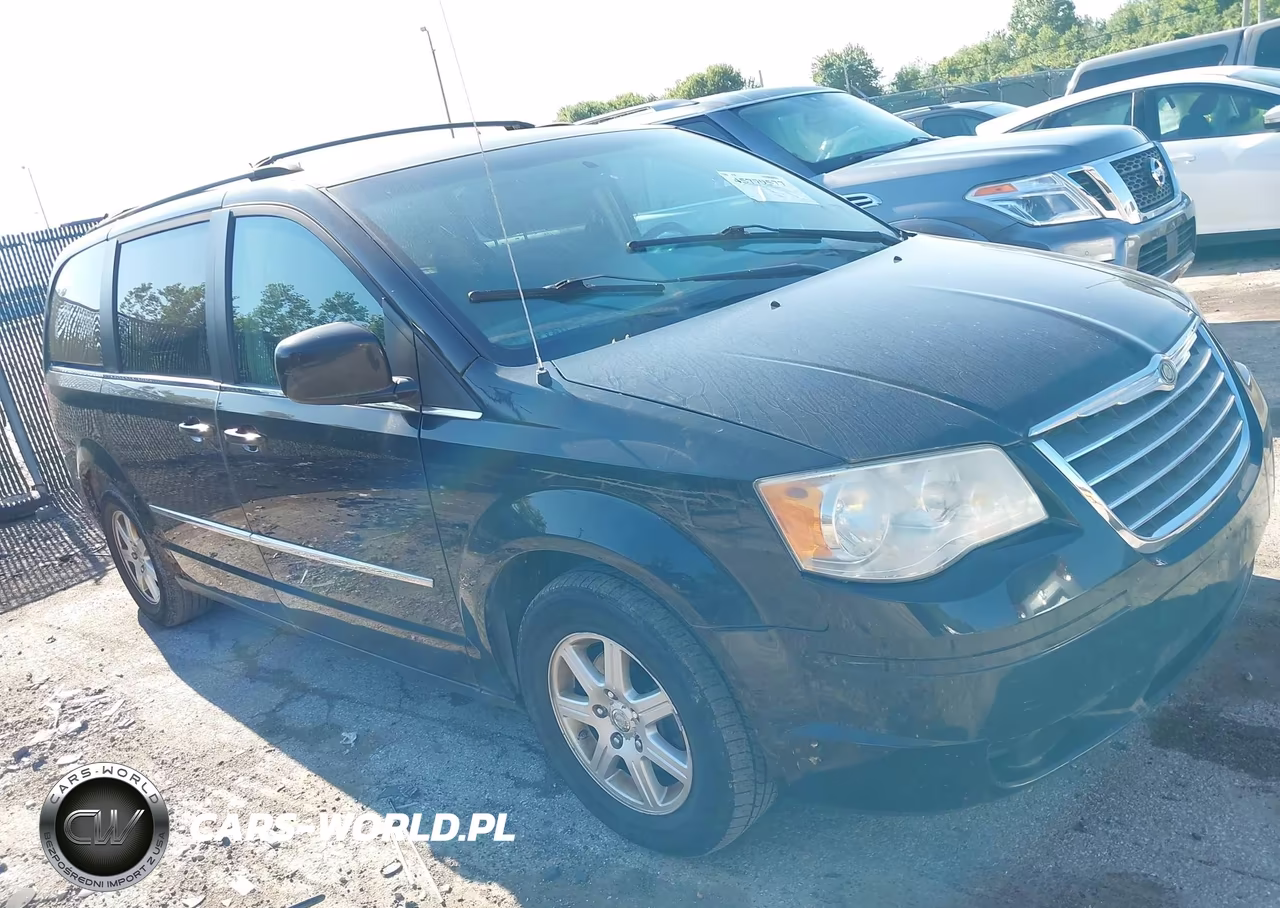 2010 Chrysler Town & Country Touring