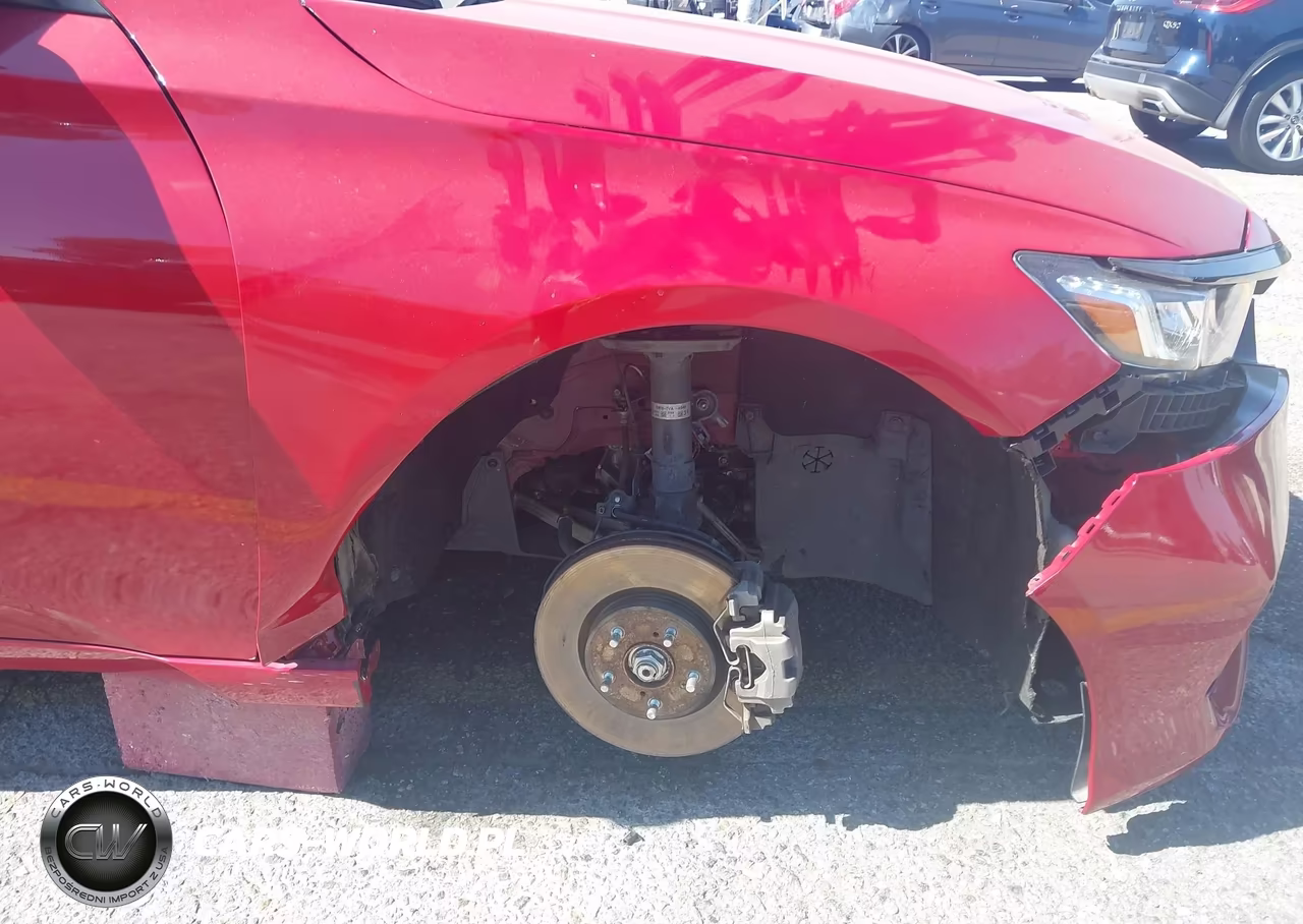2018 Honda Accord Sport VIN:1HGCV1F39JA073595 - 17