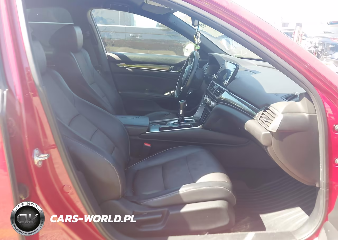 2018 Honda Accord Sport VIN:1HGCV1F39JA073595 - 5