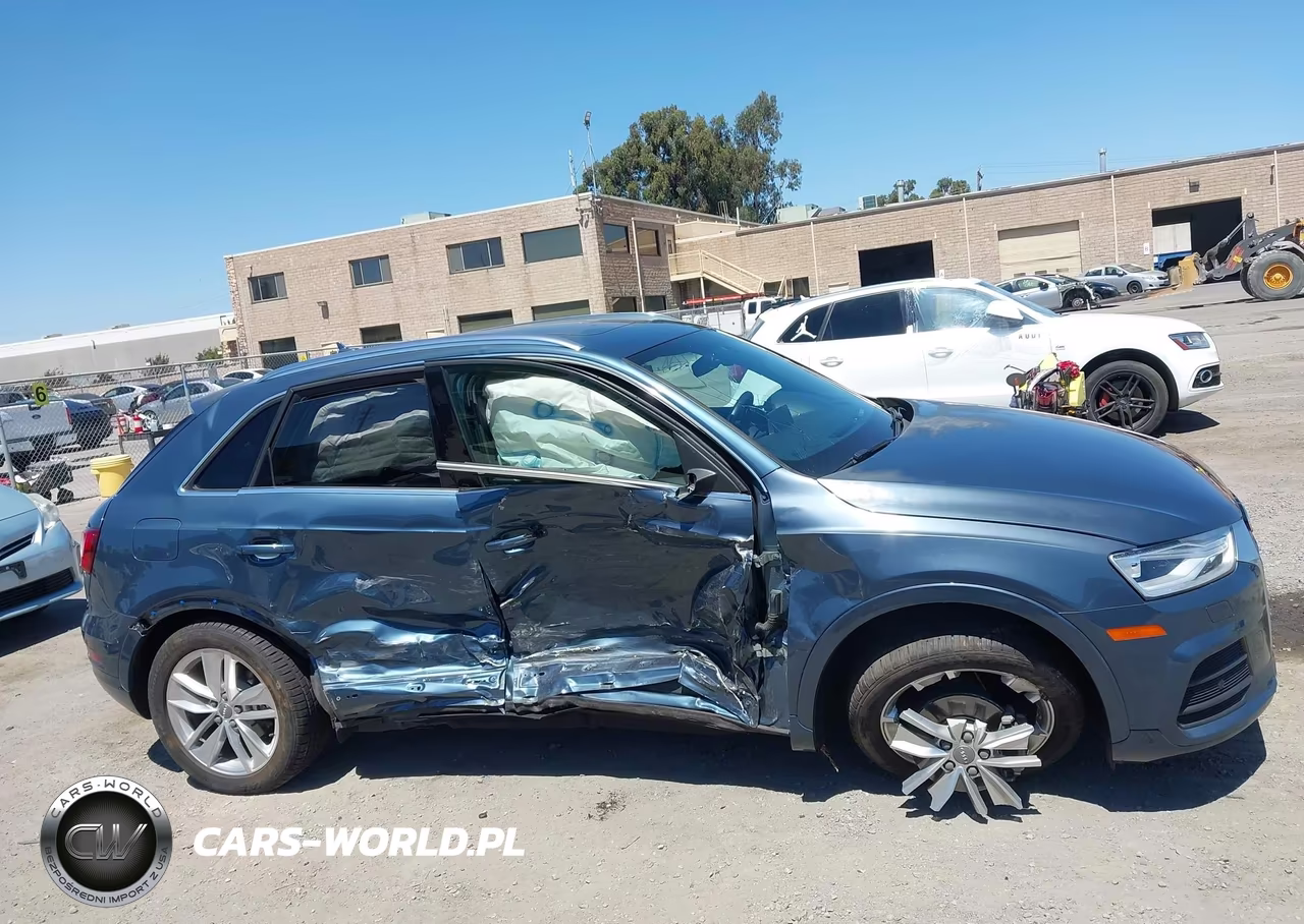 2016 Audi Q3 2.0T Premium Plus VIN:WA1BFCFS4GR013920 - 13