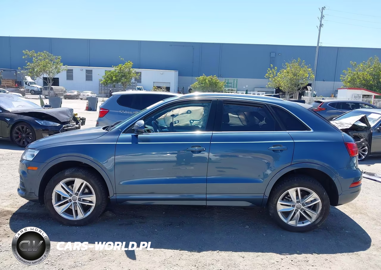 2016 Audi Q3 2.0T Premium Plus VIN:WA1BFCFS4GR013920 - 14
