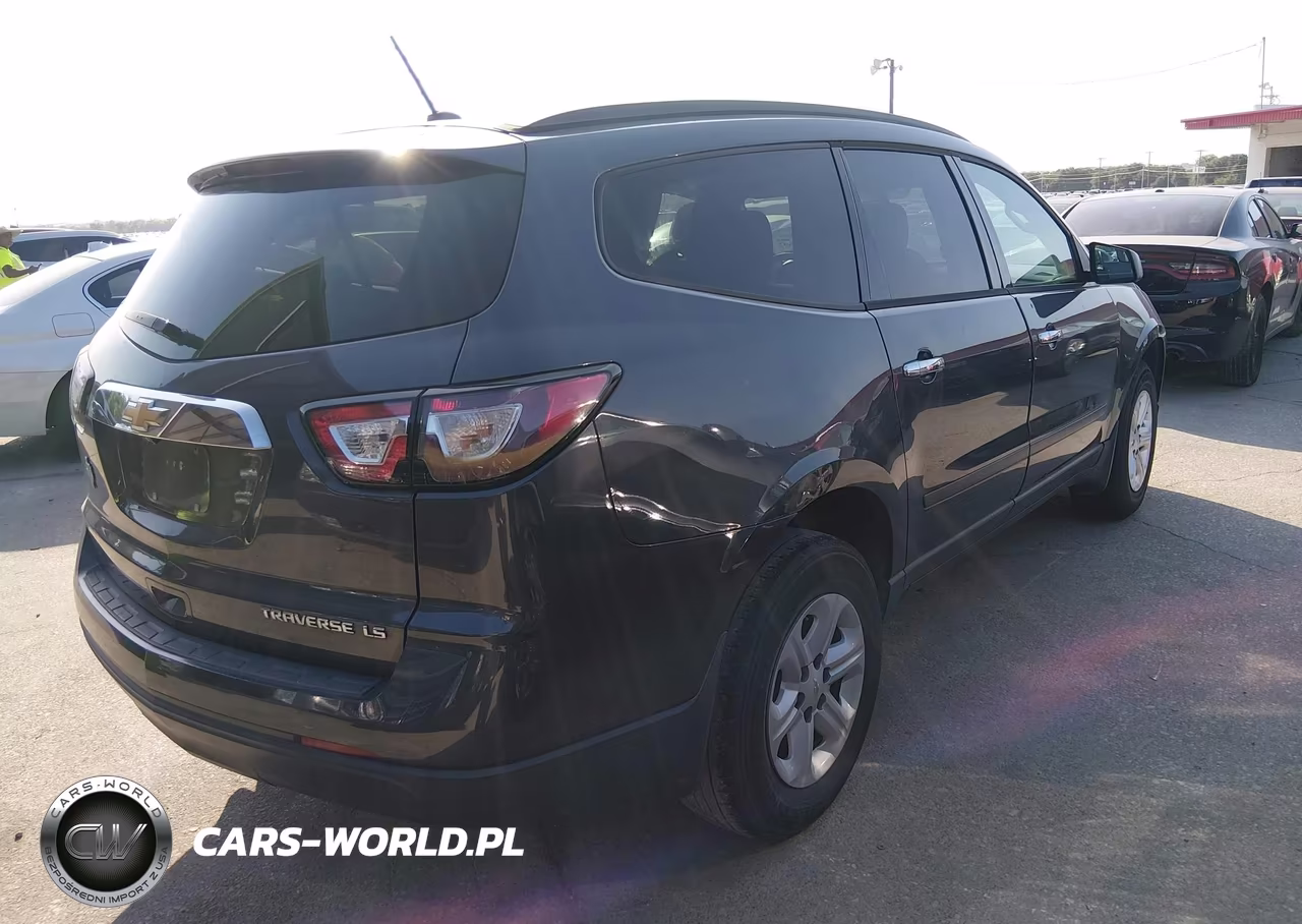 2014 Chevrolet Traverse Ls VIN:1GNKRFKD7EJ197937 - 4