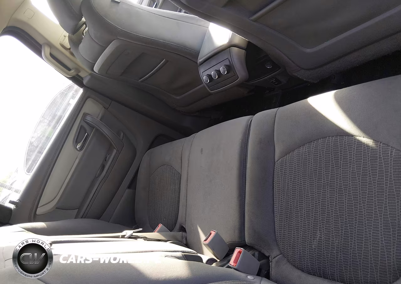 2014 Chevrolet Traverse Ls VIN:1GNKRFKD7EJ197937 - 8