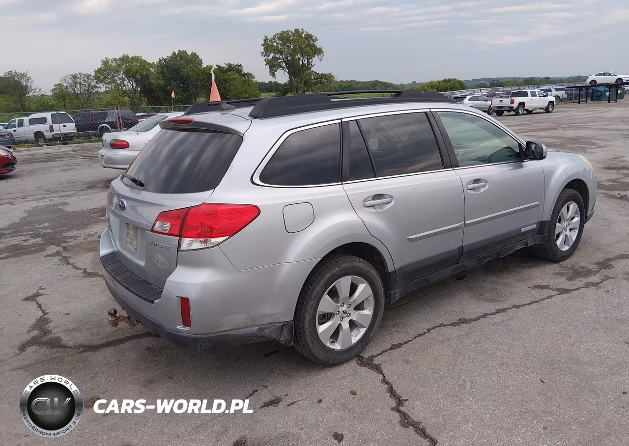 2012 Subaru Outback 2.5I Limited VIN:4S4BRCKC3C3266649 - 4