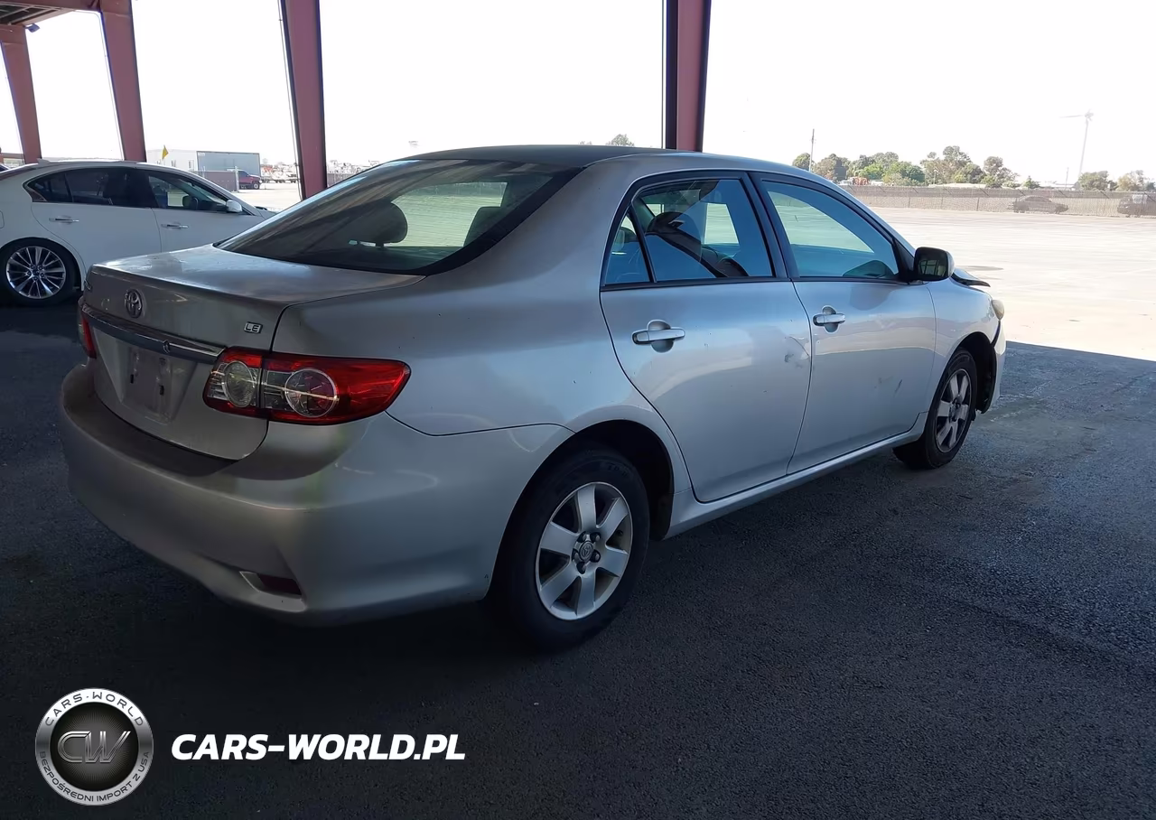 2012 Toyota Corolla Le VIN:2T1BU4EE8CC825755 - 4
