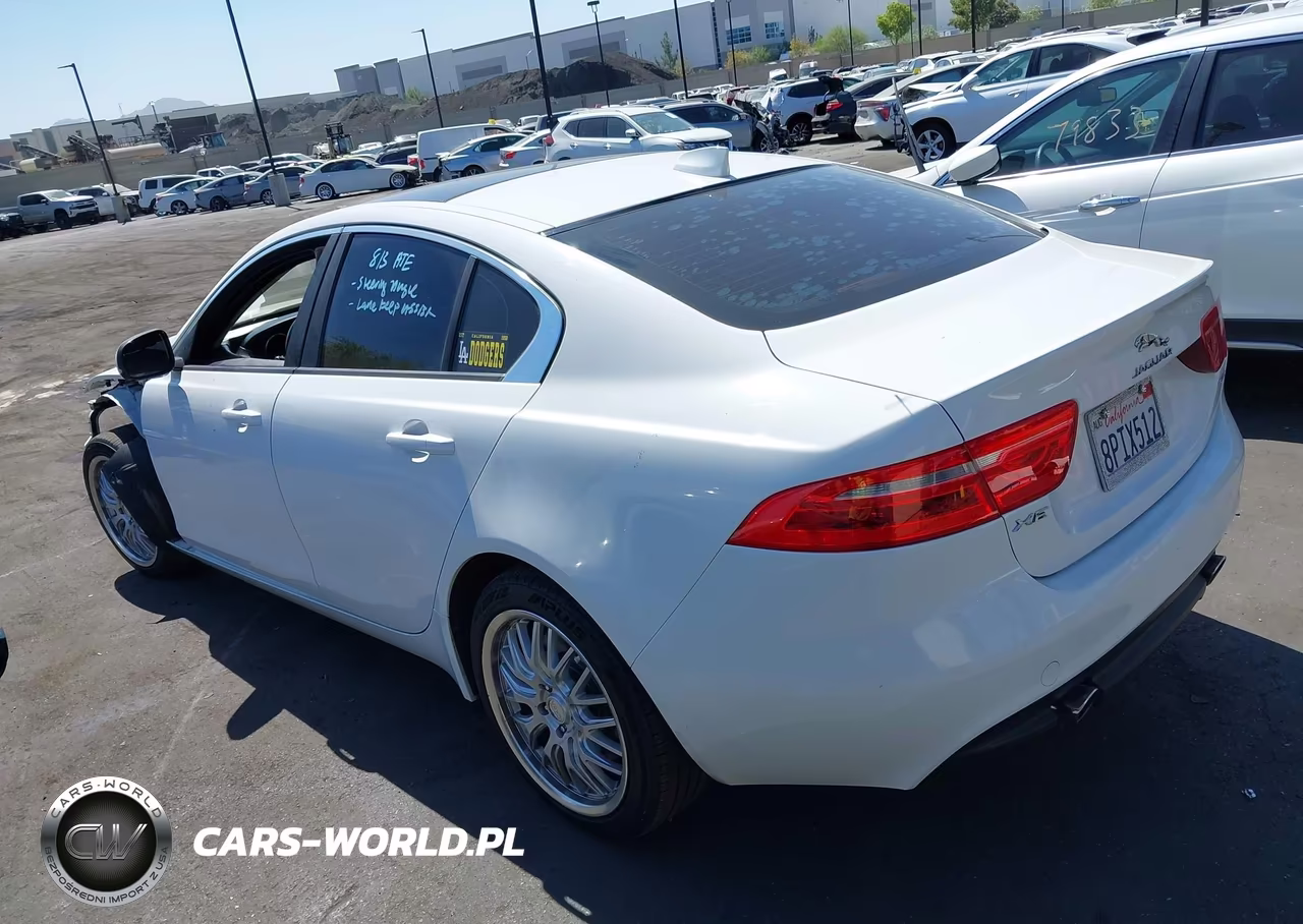 2017 Jaguar Xe 25T VIN:SAJAR4BG7HA976795 - 3