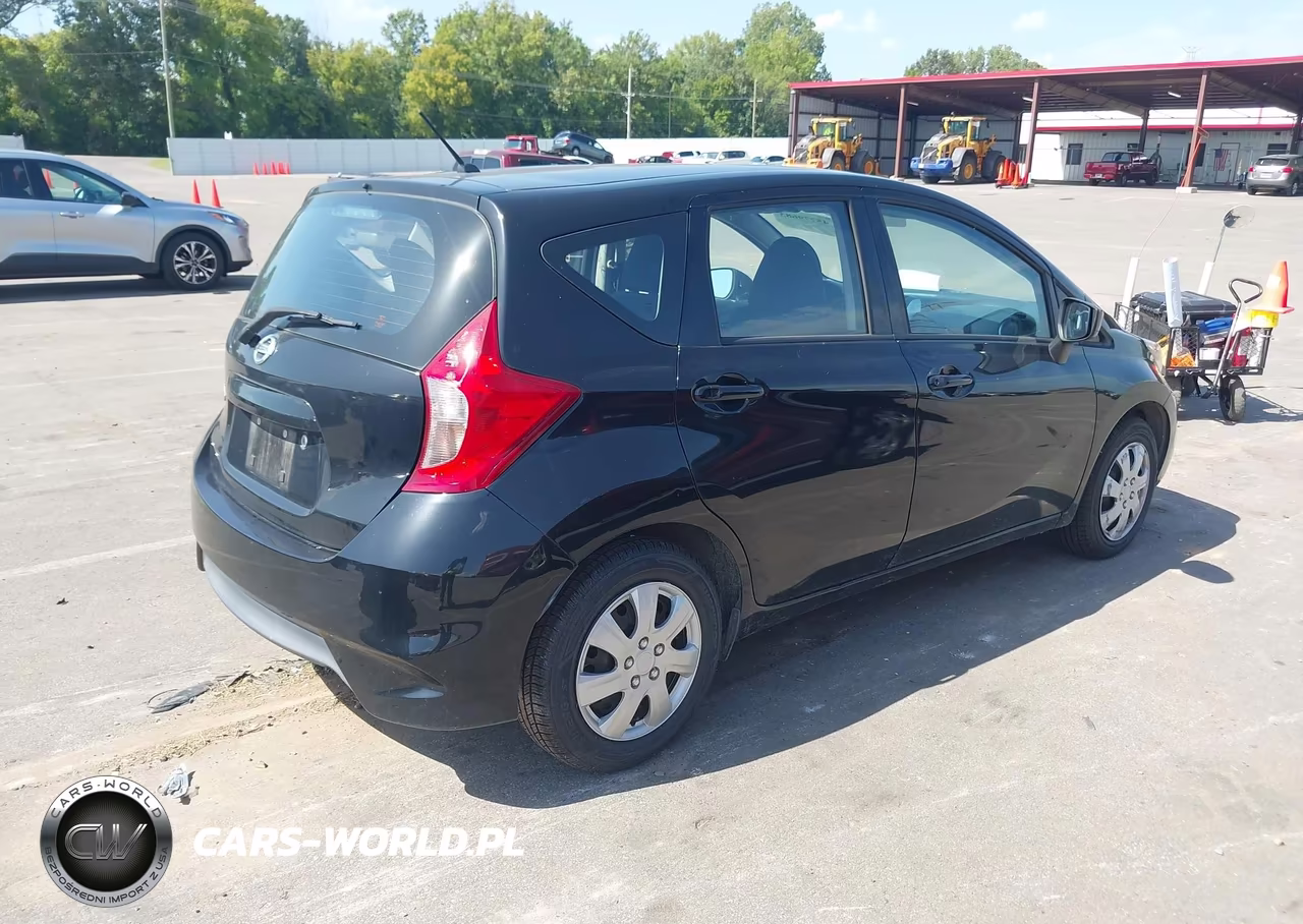 2017 Nissan Versa Note S Plus VIN:3N1CE2CP5HL373538 - 4