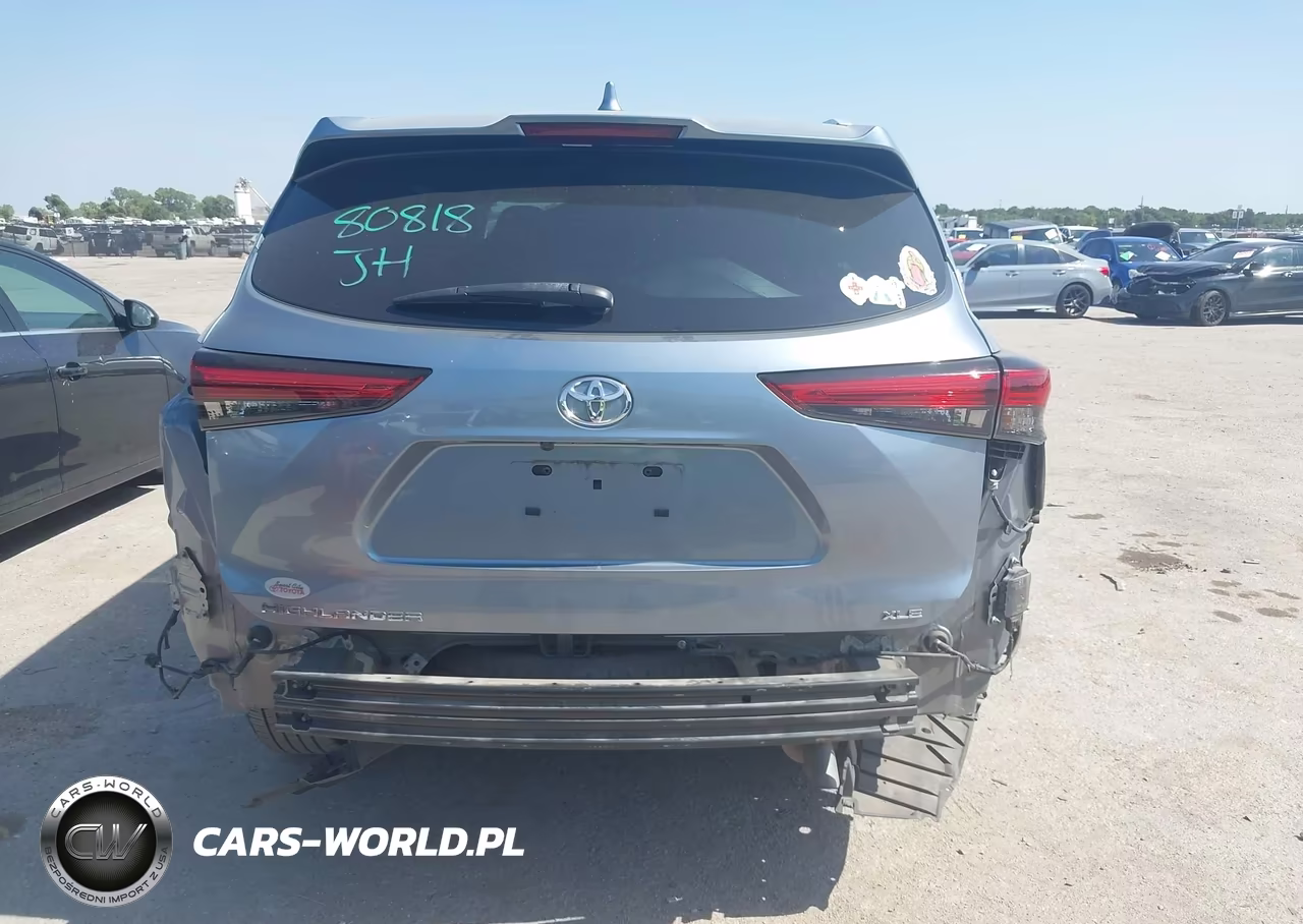 2022 Toyota Highlander Xle VIN:5TDHZRAH5NS135819 - 16