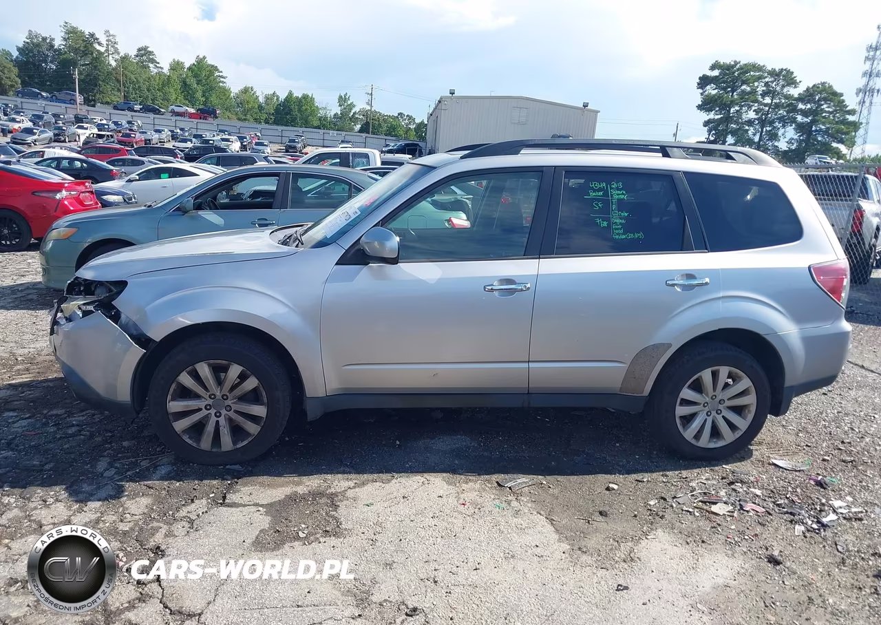 2013 Subaru Forester 2.5X Premium VIN:JF2SHADC5DH431826 - 14