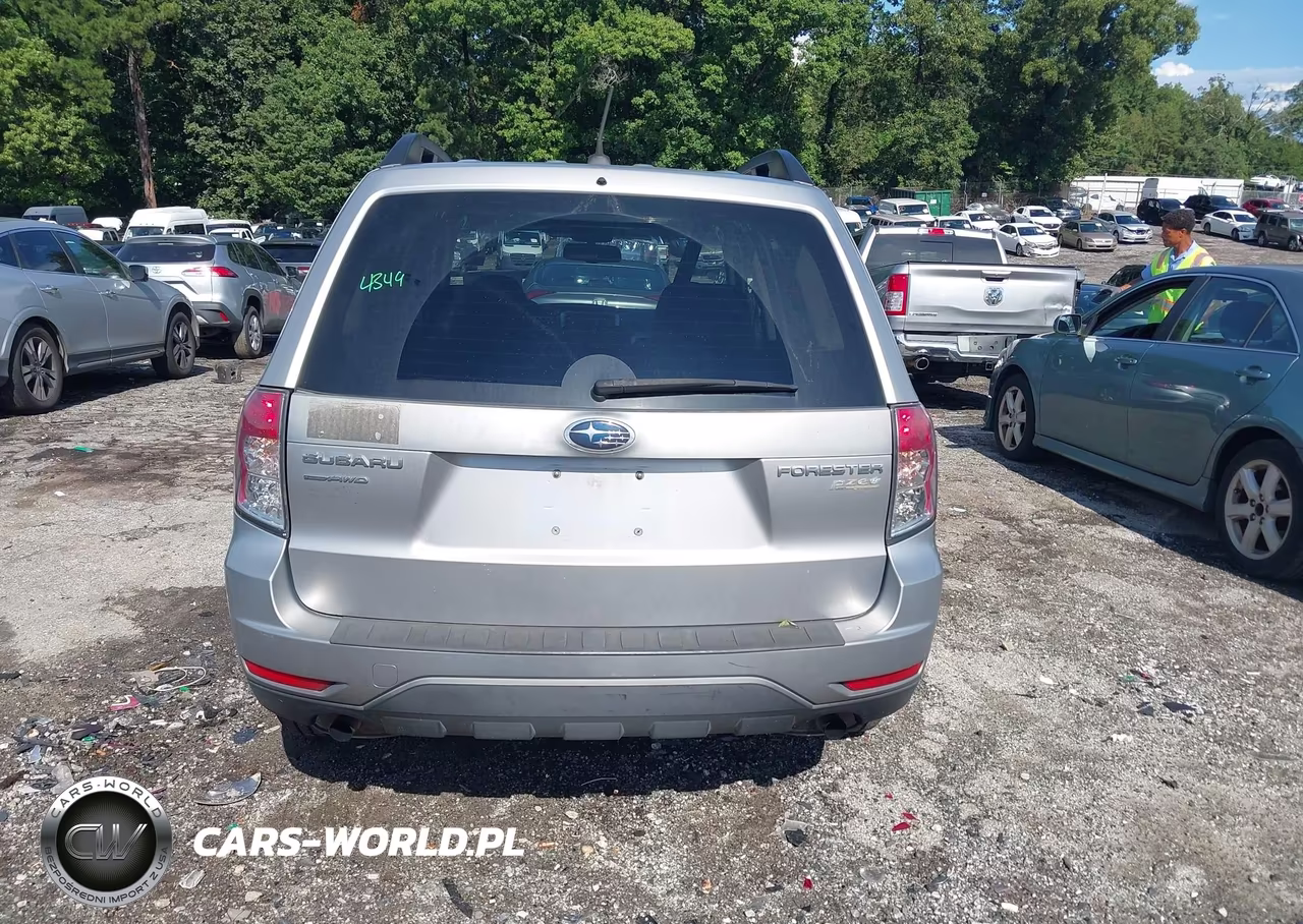 2013 Subaru Forester 2.5X Premium VIN:JF2SHADC5DH431826 - 16