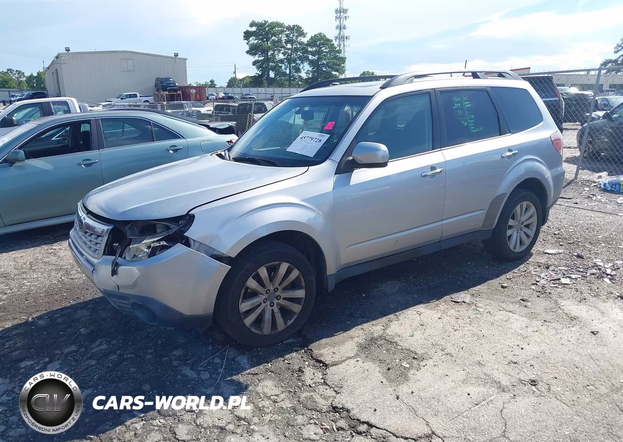 2013 Subaru Forester 2.5X Premium VIN:JF2SHADC5DH431826 - 2