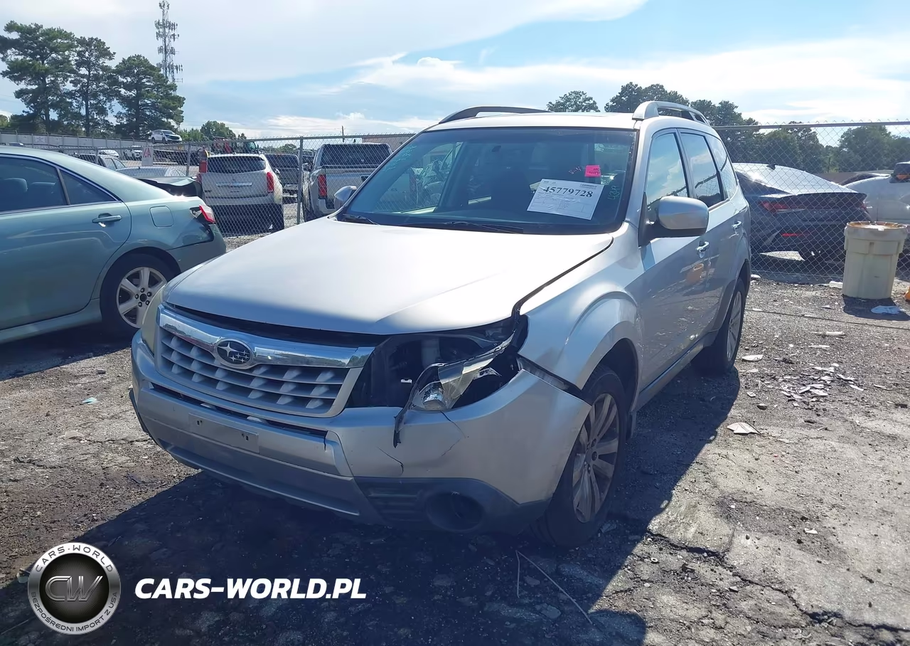 2013 Subaru Forester 2.5X Premium VIN:JF2SHADC5DH431826 - 6