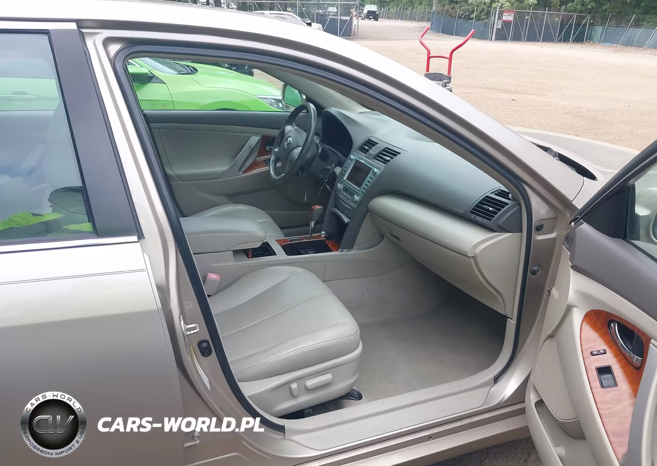 2008 Toyota Camry Xle VIN:4T1BE46KX8U213063 - 5