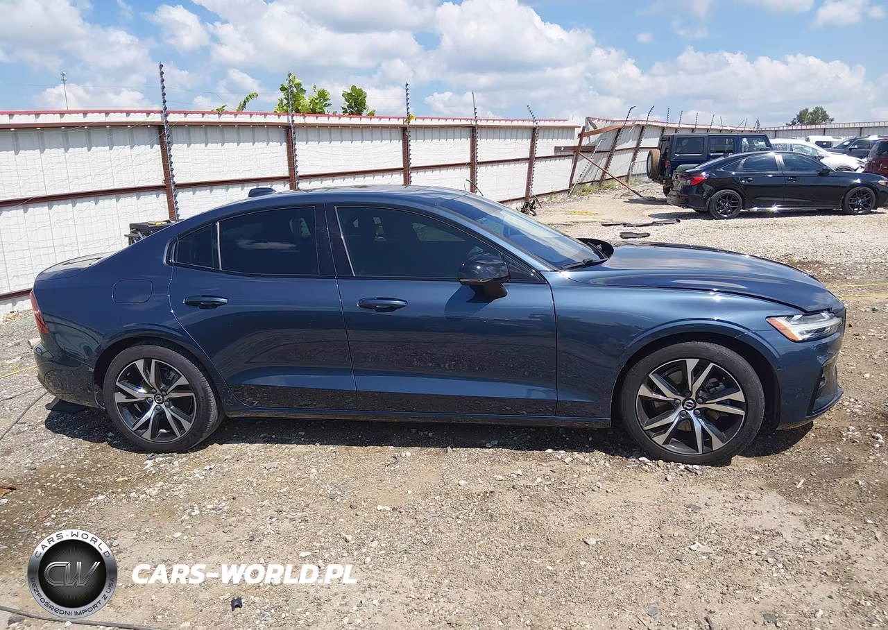2024 Volvo S60 B5 Plus Dark Theme VIN:7JRL12FL6RG299538 - 14