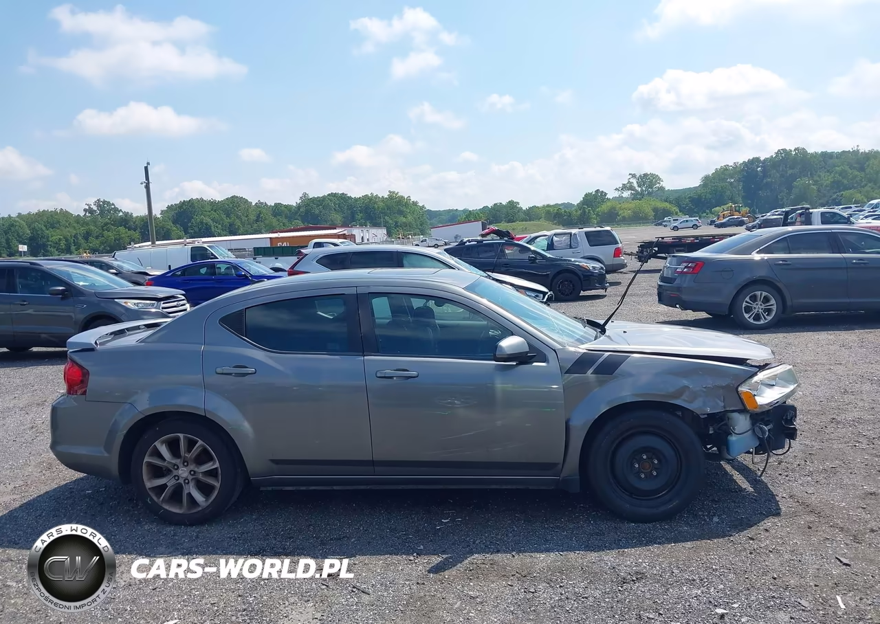 2013 Dodge Avenger R-T VIN:1C3CDZBG3DN581247 - 13