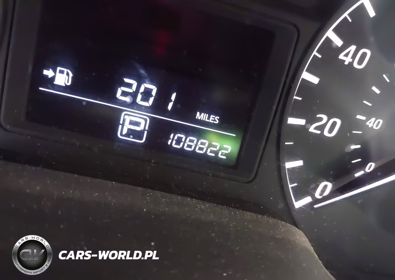 2016 Nissan Sentra S VIN:3N1AB7APXGY268852 - 15