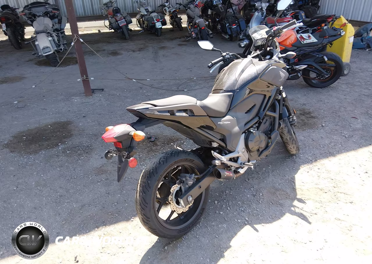 2015 Honda Nc700X VIN:JH2RC6355FK300016 - 4