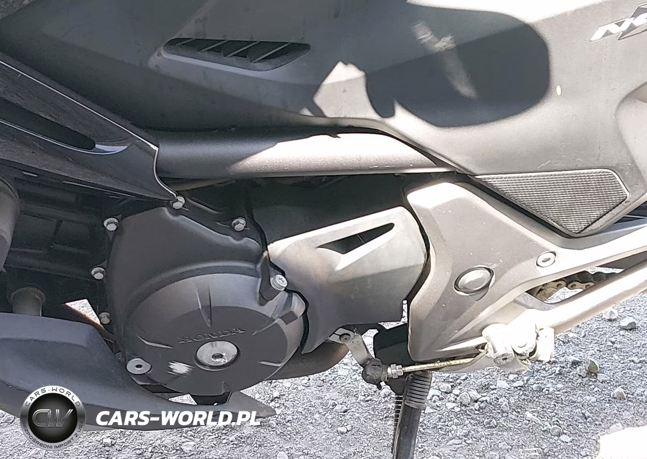 2015 Honda Nc700X VIN:JH2RC6355FK300016 - 9