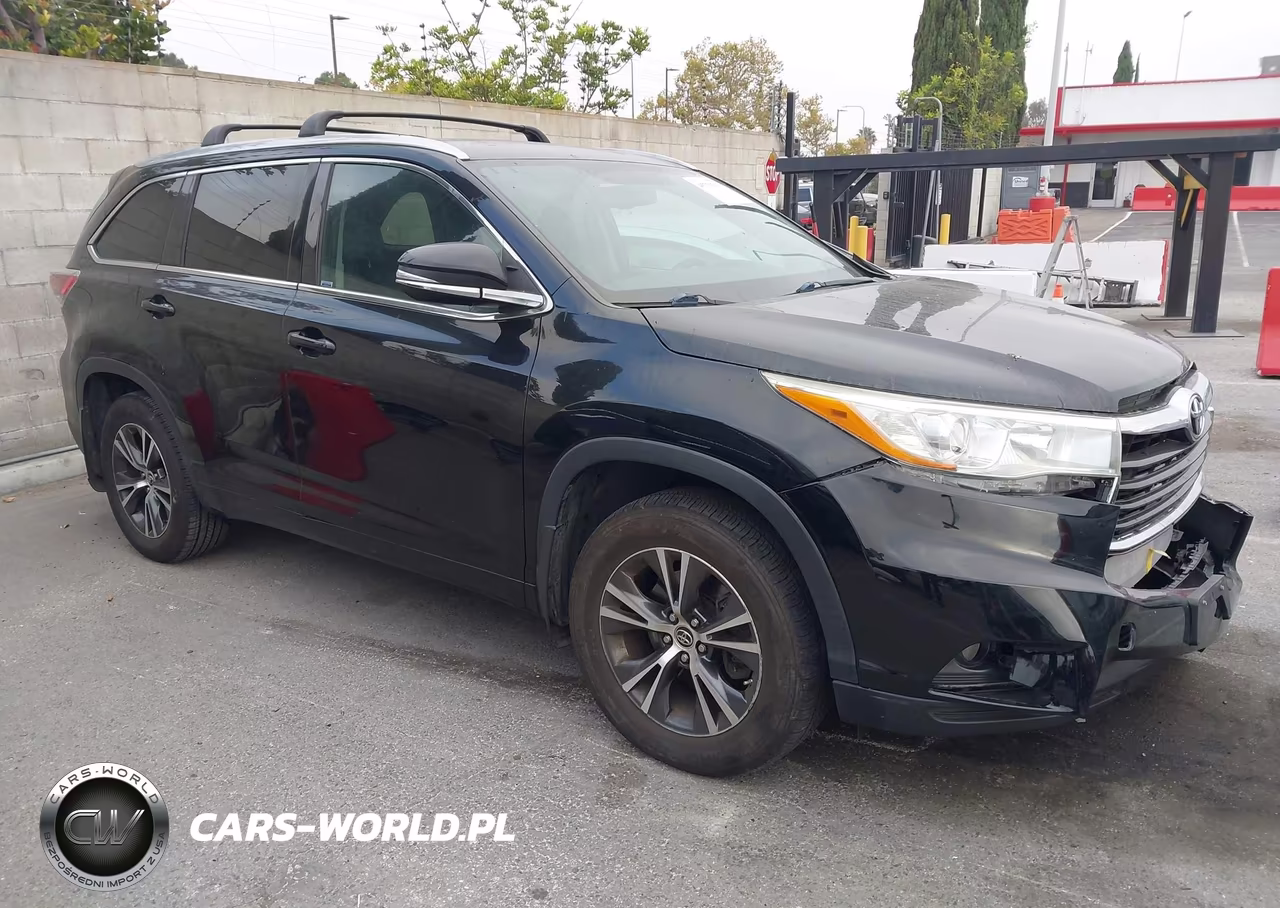 2016 Toyota Highlander Xle V6 – zdjęcie 1 z 17