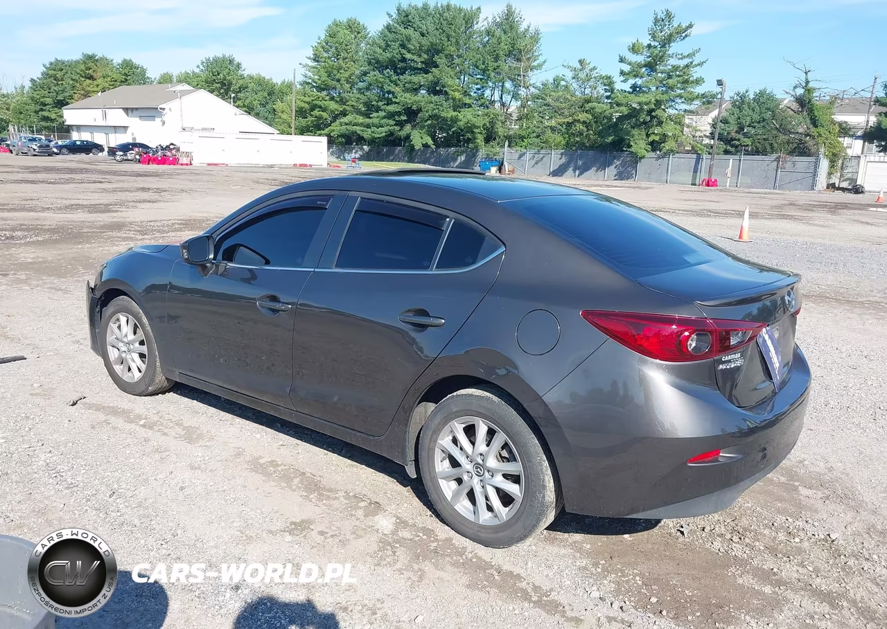 2014 Mazda Mazda3 I Touring VIN:JM1BM1V72E1138424 - 3