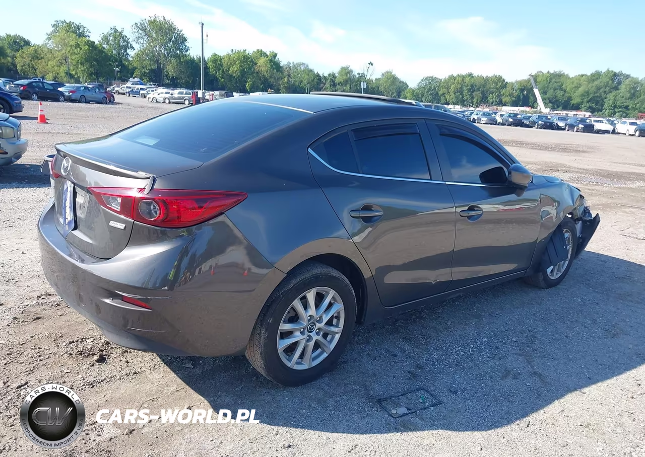 2014 Mazda Mazda3 I Touring VIN:JM1BM1V72E1138424 - 4