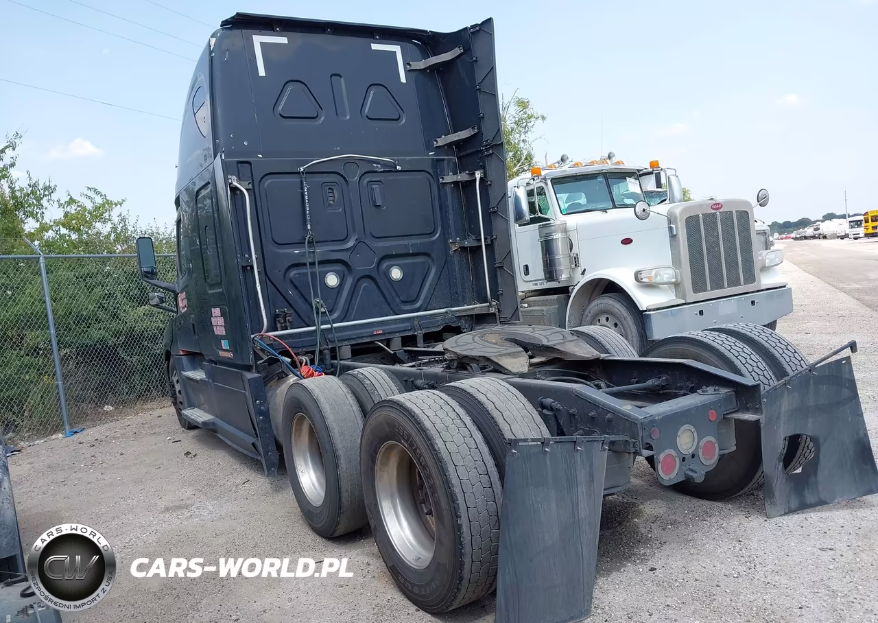 2018 Freightliner New Cascadia 126 VIN:3AKJHHDV9JSHT6436 - 3