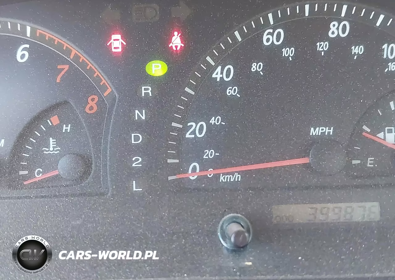 2002 Toyota Camry Le VIN:JTDBE32K020041306 - 7