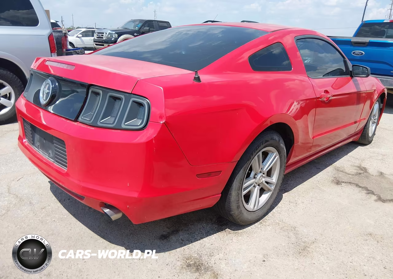 2014 Ford Mustang V6 VIN:1ZVBP8AM3E5249825 - 4