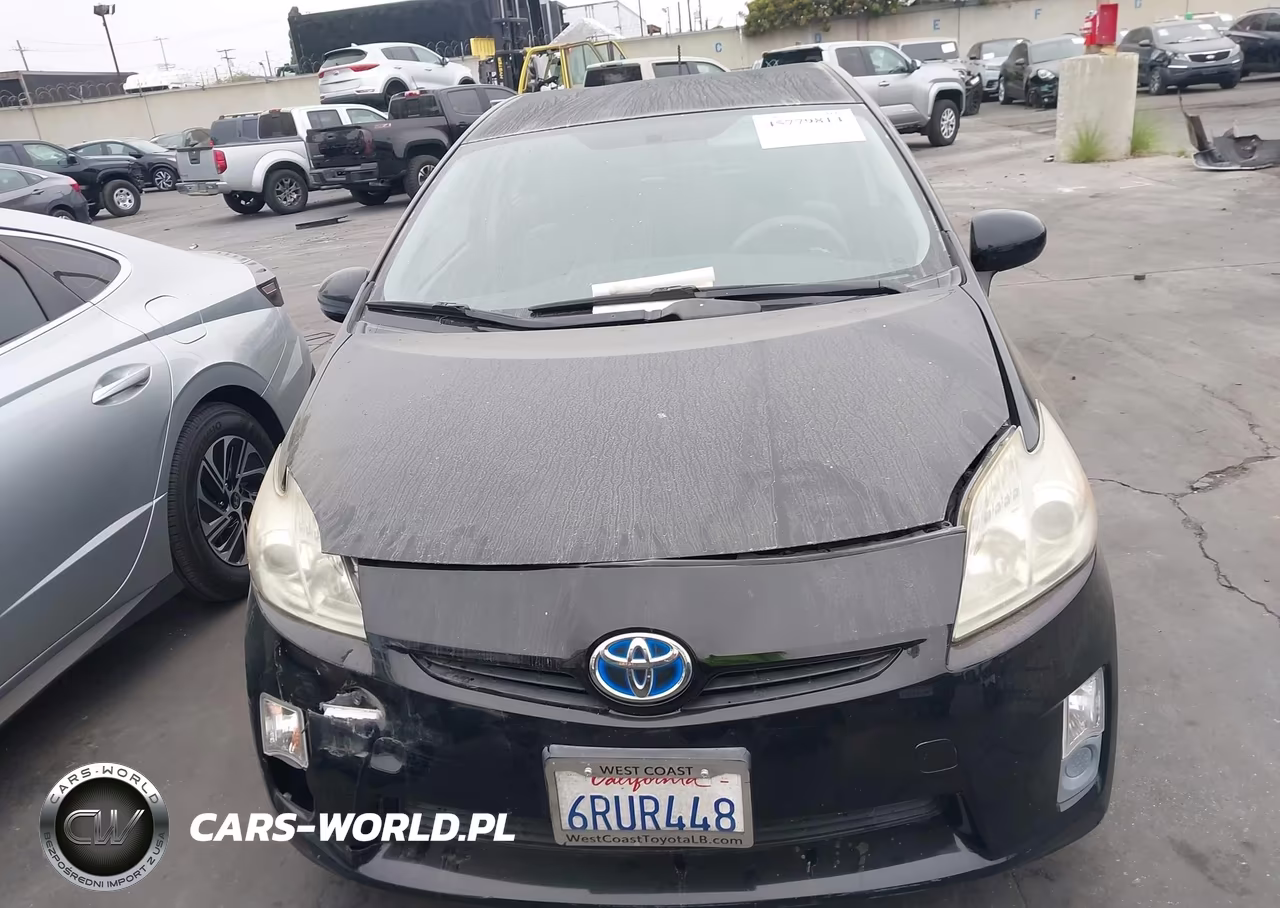 2011 Toyota Prius Two VIN:JTDKN3DUXB1369938 - 13