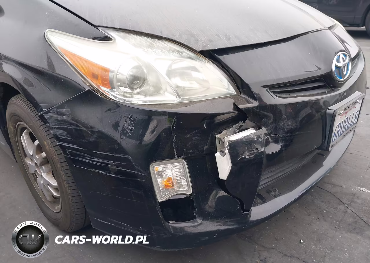 2011 Toyota Prius Two VIN:JTDKN3DUXB1369938 - 6