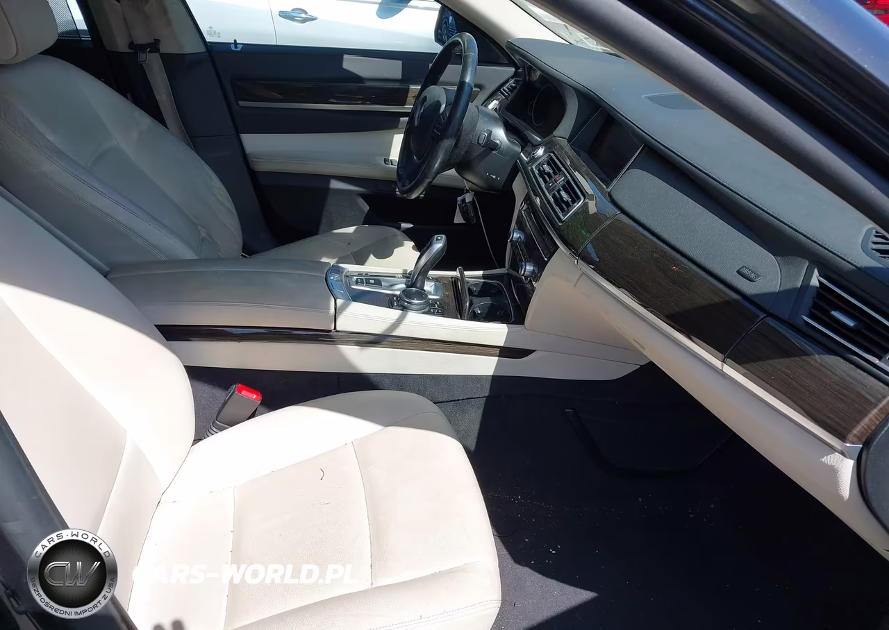 2015 BMW 740I VIN:WBAYA6C55FGK16479 - 5