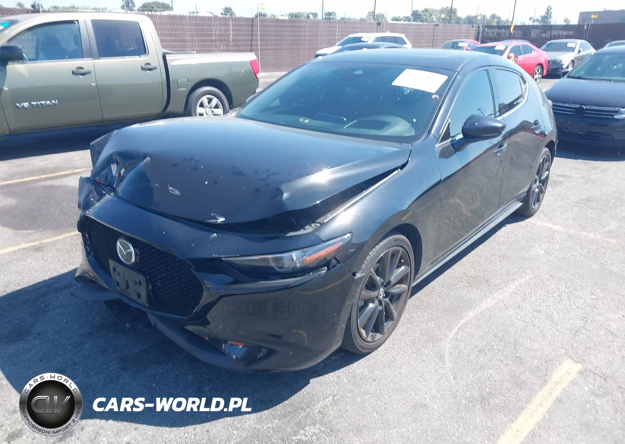 2021 Mazda Mazda3 Premium VIN:JM1BPAML3M1346719 - 2
