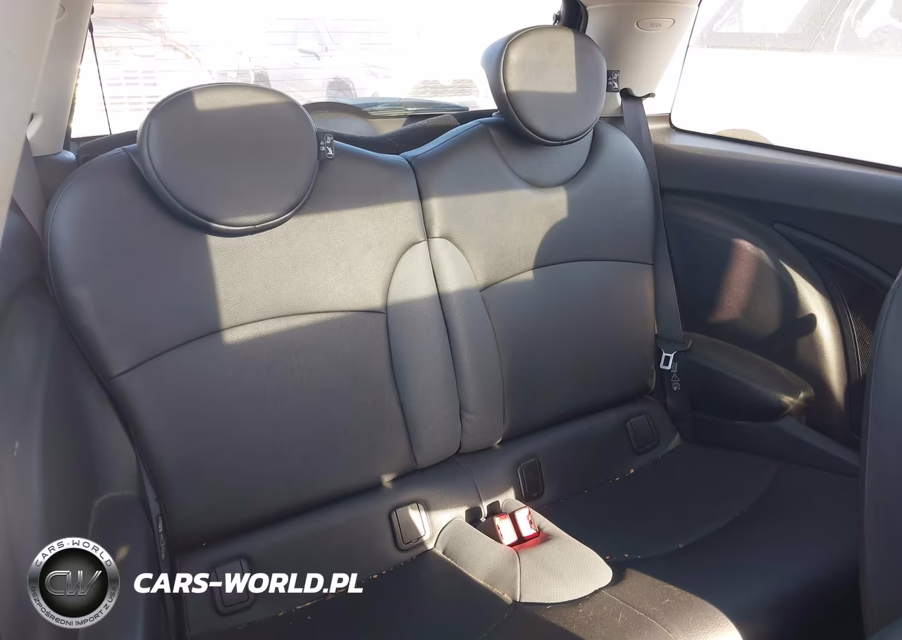2010 Mini Cooper S VIN:WMWMF7C59ATZ72662 - 8