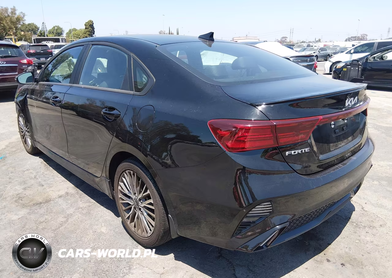2024 Kia Forte Gt-Line VIN:3KPF54AD4RE728140 - 3