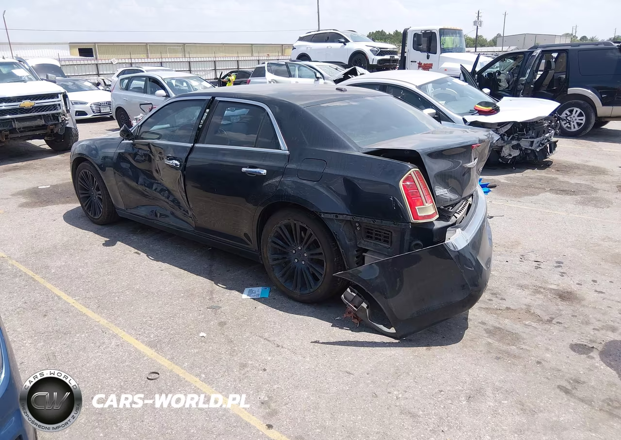2014 Chrysler 300C VIN:2C3CCAET7EH182753 - 3