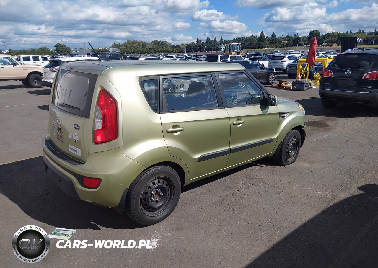2013 Kia Soul VIN:KNDJT2A53D7617245 - 4