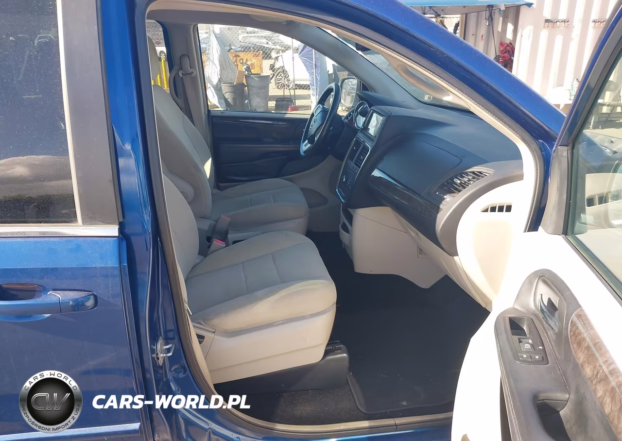 2011 Dodge Grand Caravan Crew VIN:2D4RN5DGXBR770697 - 5
