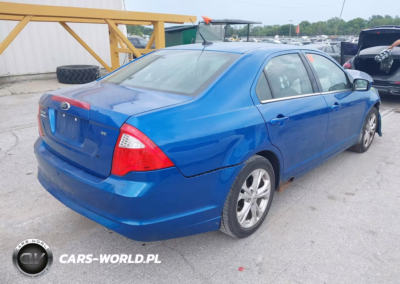 2012 Ford Fusion Se VIN:3FAHP0HA3CR337350 - 4