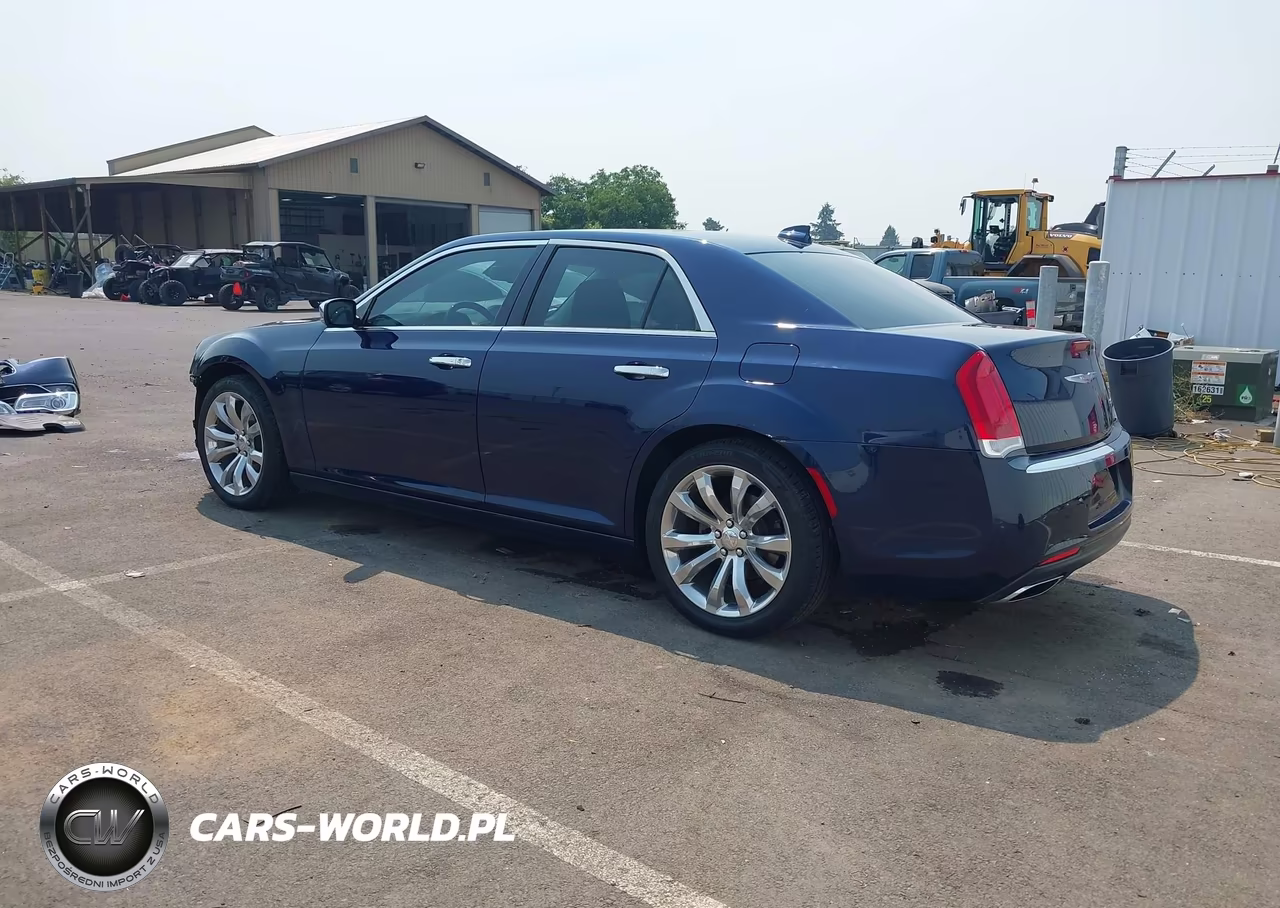 2017 Chrysler 300C VIN:2C3CCAEG9HH570252 - 3